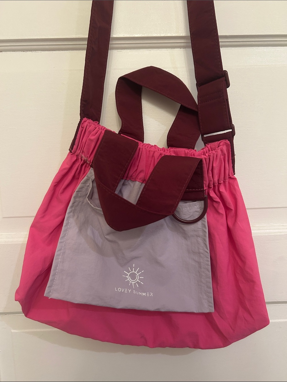 🛍 2/$18 Pink and Burgundy Women’s Shoulder Bag with Magnetic Closure